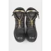 Leather boots with zip