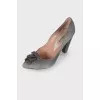 Bow suede shoes