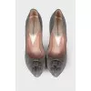 Bow suede shoes