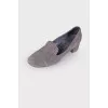 Suede gray pumps