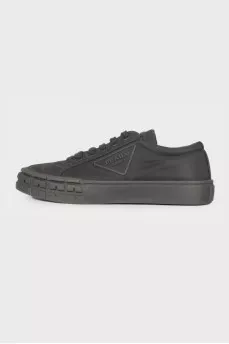 Чорні кросівки re-nylon