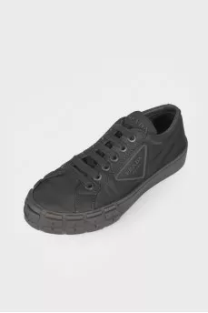 Чорні кросівки re-nylon