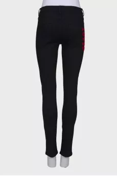 Черные джинсы skinny с вышивкой