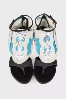 Sandals-combination with sneakers