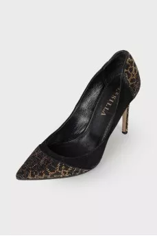 Black shoes with rhinestones
