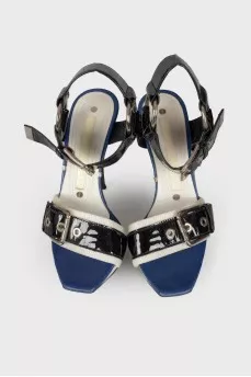 Leather sandals with decorative buckle