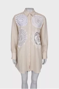 Linen shirt-dress with lace