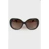 Sunglasses with two tone temple