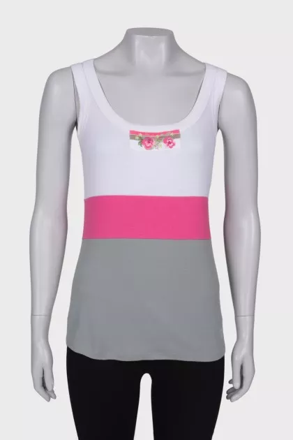 Tricolor embroidered top