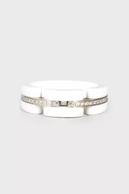 Ultra ring