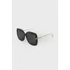 Black and white sunglasses grand
