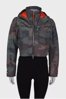 Cropped jacket in camouflage print