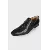 Perforated men's leather shoes
