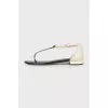Surprise color leather sandals