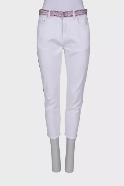 White jeans with embroidery