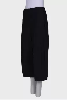 Loose wool trousers
