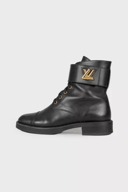 Boots Wonderland Flat Ranger