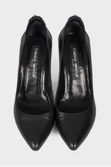 Pointed toe leather pumps