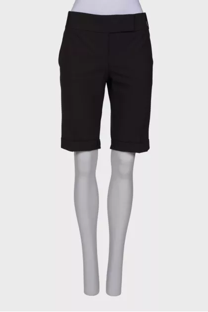 Classic wool shorts