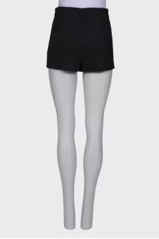 Classic shorts with golden embroidery