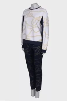 Bicolor print suit