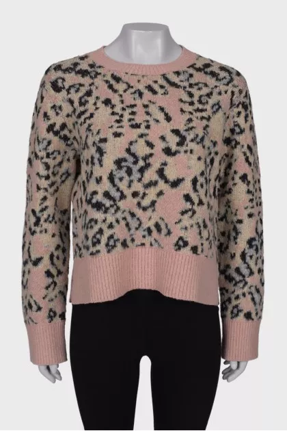 Sweater in animal print