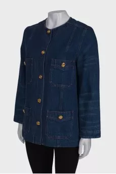 Denim jacket with golden buttons