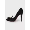 Tassel suede shoes