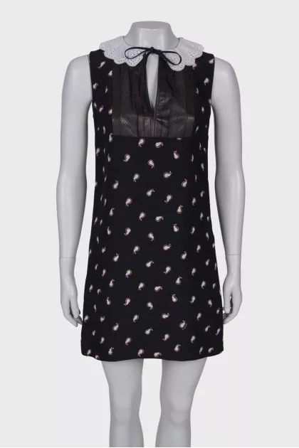 V-neck print dress