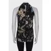 Black blouse in floral print