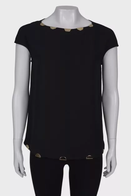 Black T-shirt with gold trim