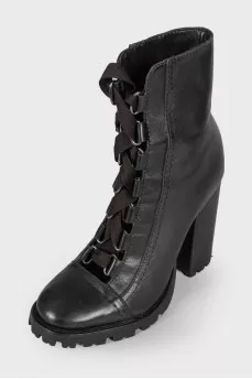 Lace-up leather ankle boots