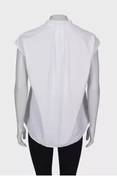 White sleeveless blouse