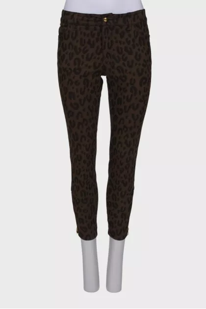 Brown jeans with embroidery