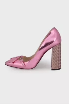 Woven heel shoes