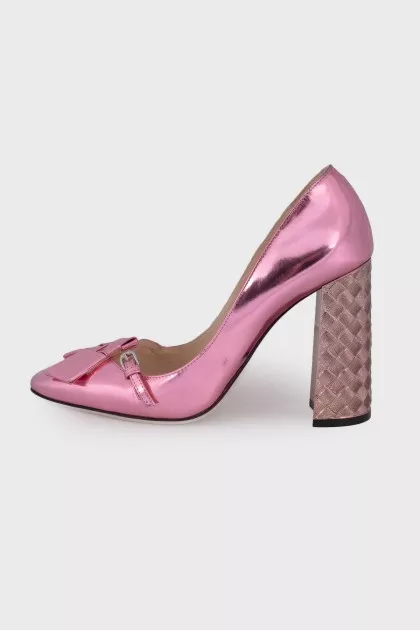 Woven heel shoes