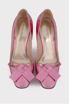 Woven heel shoes
