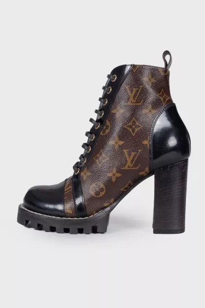 Ankle boots STAR TRAIL