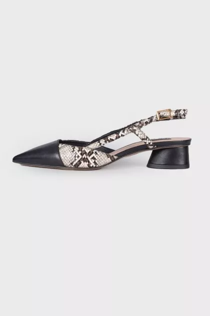Pointed toe leather mules