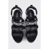 Leather sandals with tag
