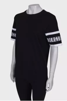 Black T-shirt with logo on the sleeves