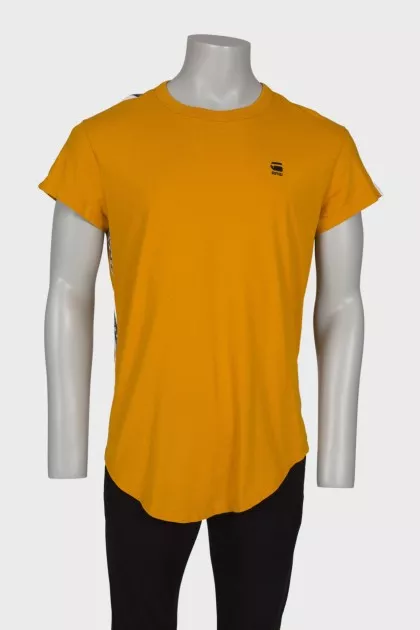 Men's yellow T-shirt
