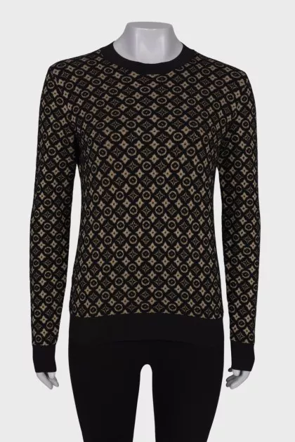 Sweater with branded logo