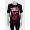 Black T-shirt with tag print