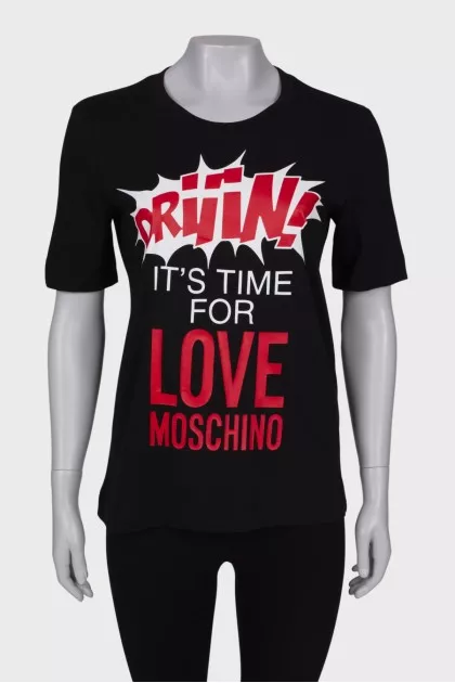 Black T-shirt with tag print