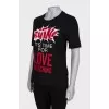Black T-shirt with tag print
