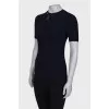 Ribbed T-shirt with a zip on the chest, with a tag