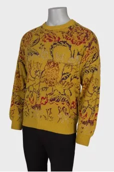 Men's mustard sweater with a pattern
