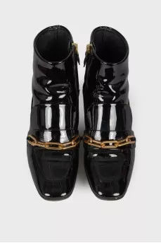 Patent leather boots with chain