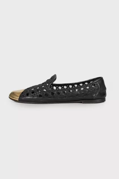 Mesh ballerinas with golden cape